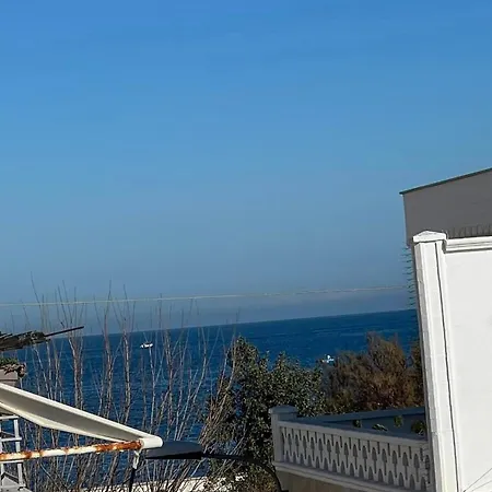 アパート Moretti バーリ