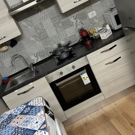 アパート Moretti バーリ